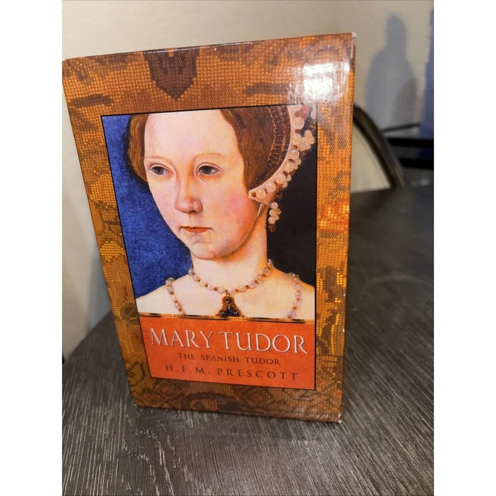 Women in History 7 Book Boxed Set‎ Like New